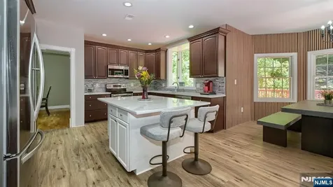 26 Stonehedge Drive Hardyston NJ 07460