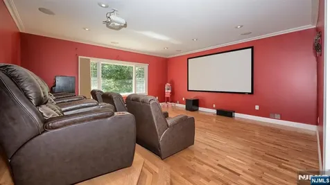 26 Stonehedge Drive Hardyston NJ 07460