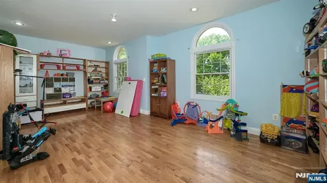 26 Stonehedge Drive Hardyston NJ 07460