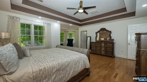 26 Stonehedge Drive Hardyston NJ 07460