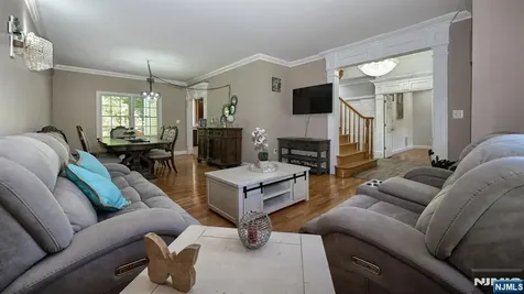 26 Stonehedge Drive Hardyston NJ 07460