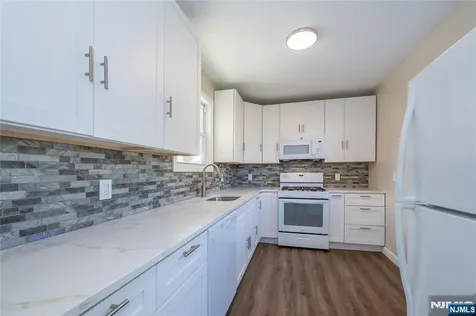 238 Van Avenue Pompton Lakes NJ 07442