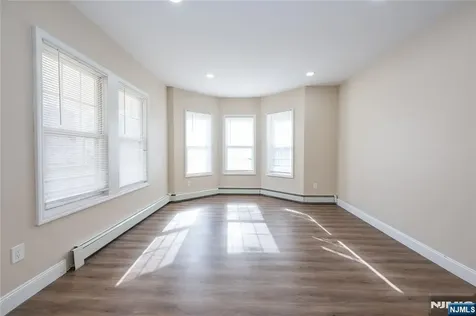 238 Van Avenue Pompton Lakes NJ 07442