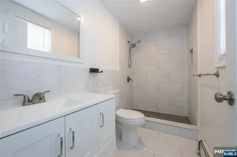 238 Van Avenue Pompton Lakes NJ 07442