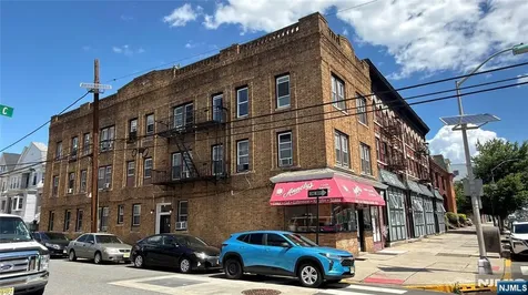397 Avenue C Bayonne NJ 07002