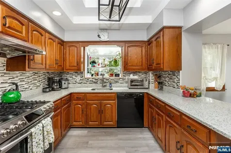 200 Washington Avenue Clifton NJ 07011