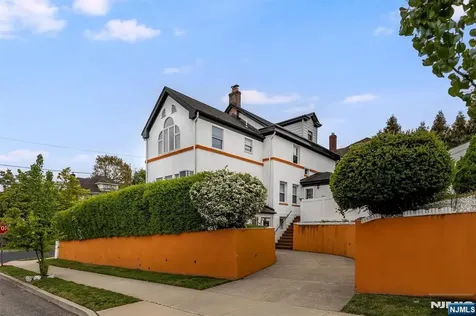 200 Washington Avenue Clifton NJ 07011