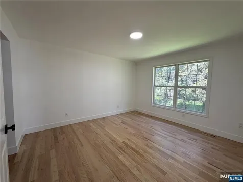 330 Winthrop Drive Nutley NJ 07110