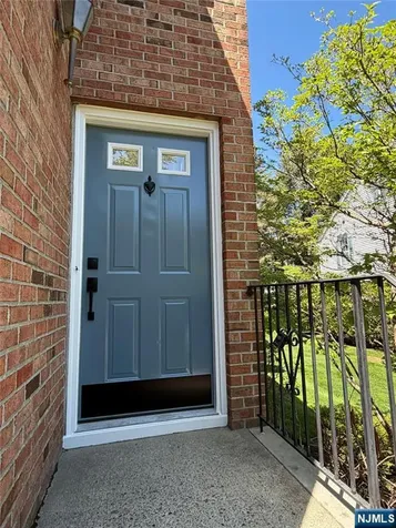 330 Winthrop Drive Nutley NJ 07110