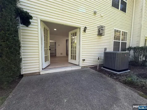 330 Winthrop Drive Nutley NJ 07110