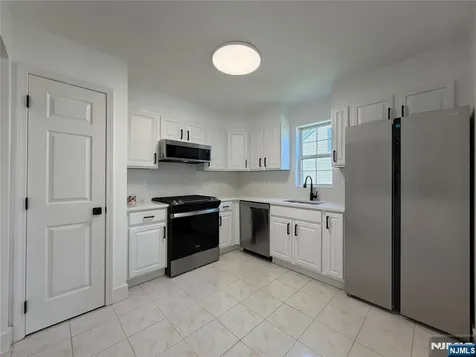 330 Winthrop Drive Nutley NJ 07110
