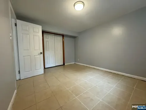 175 Delafield Avenue Lyndhurst NJ 07071