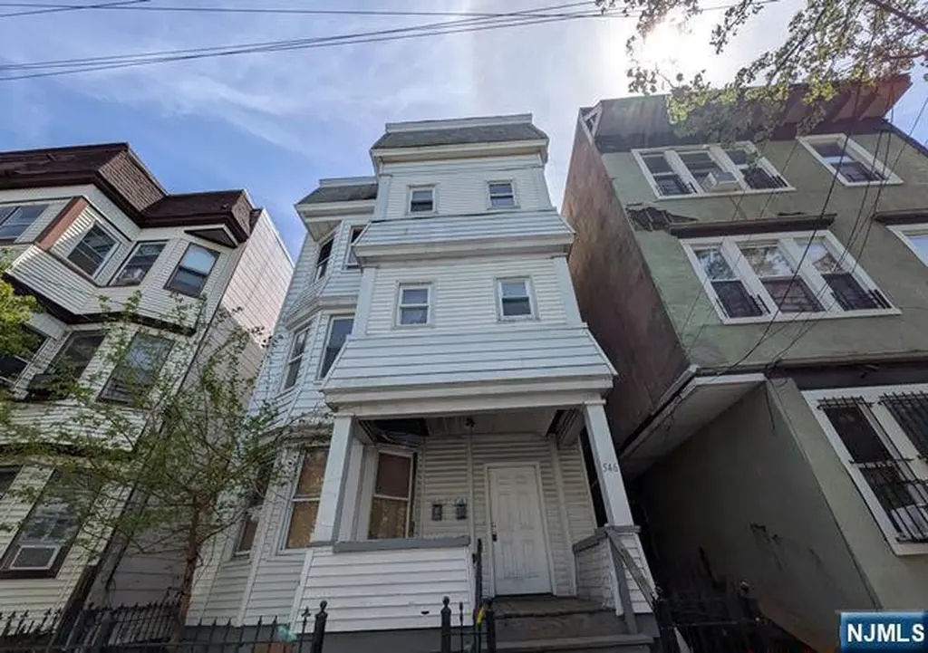546 20th Street Newark NJ 07103