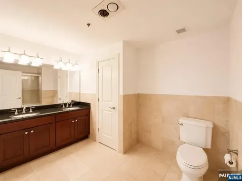 5512 City Place Edgewater NJ 07020