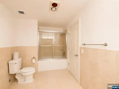 5512 City Place Edgewater NJ 07020