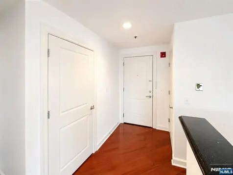 5512 City Place Edgewater NJ 07020