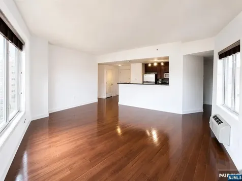 5512 City Place Edgewater NJ 07020