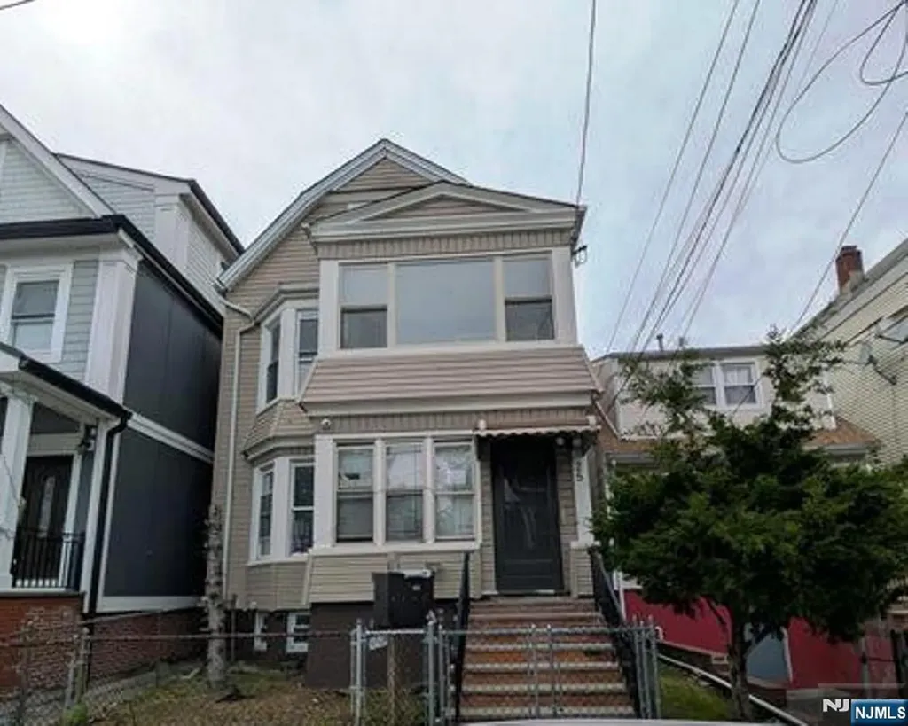 25 Maple Avenue Irvington NJ 07111