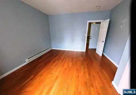 25 Maple Avenue Irvington NJ 07111