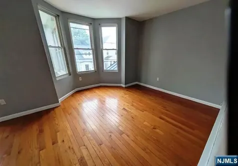 25 Maple Avenue Irvington NJ 07111