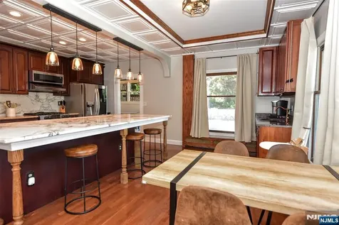 27 Joan Street Wayne NJ 07470