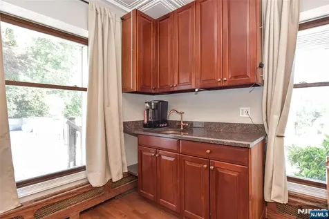 27 Joan Street Wayne NJ 07470