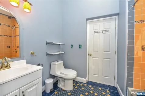 27 Joan Street Wayne NJ 07470