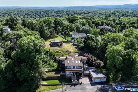 27 Joan Street Wayne NJ 07470