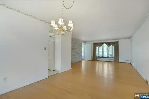 316 Sanford Avenue Lyndhurst NJ 07071