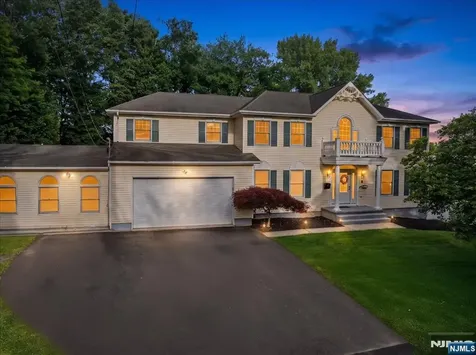 207 Herbert Avenue Closter NJ 07624