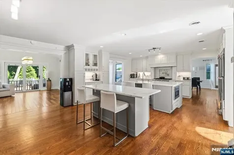 207 Herbert Avenue Closter NJ 07624