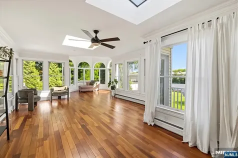 207 Herbert Avenue Closter NJ 07624
