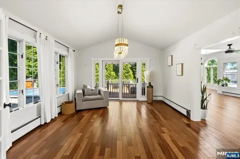 207 Herbert Avenue Closter NJ 07624