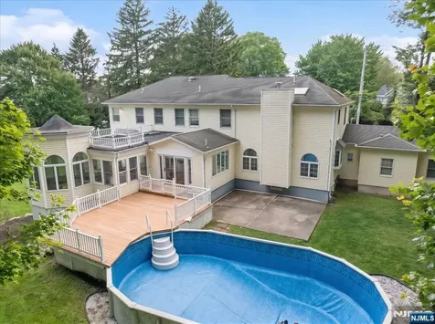 207 Herbert Avenue Closter NJ 07624