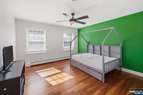 207 Herbert Avenue Closter NJ 07624