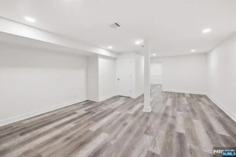 207 Herbert Avenue Closter NJ 07624