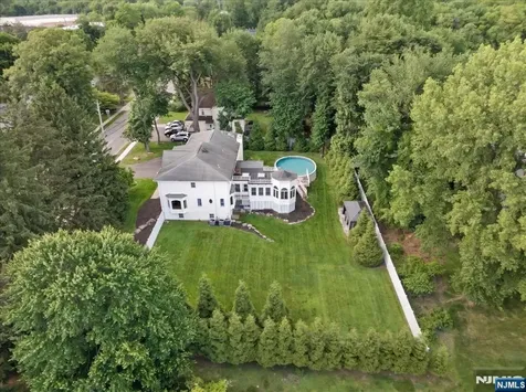 207 Herbert Avenue Closter NJ 07624