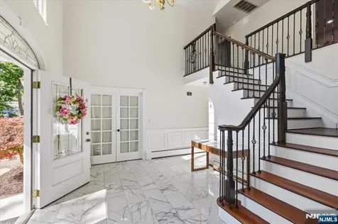 207 Herbert Avenue Closter NJ 07624