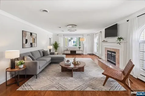 207 Herbert Avenue Closter NJ 07624