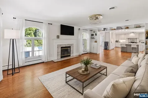 207 Herbert Avenue Closter NJ 07624