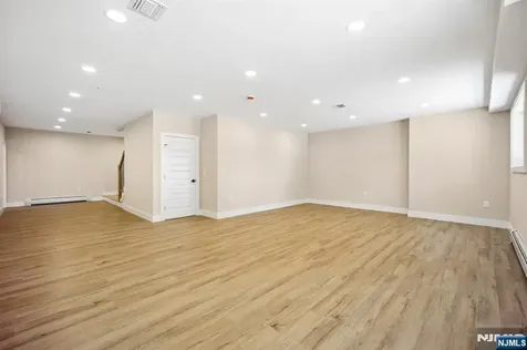 33 Lincoln Avenue River Edge NJ 07661