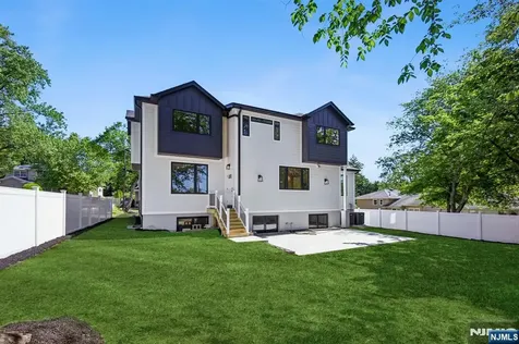 33 Lincoln Avenue River Edge NJ 07661