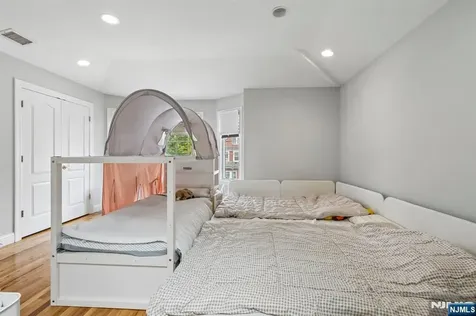 469A 1st Street Palisades Park NJ 07650