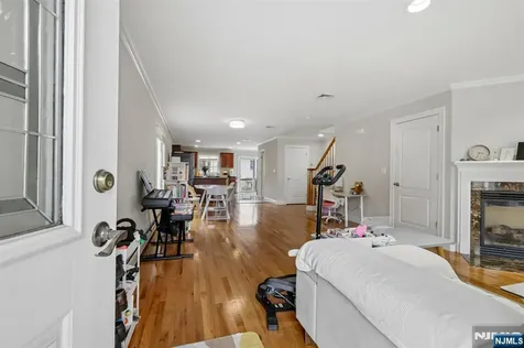 469A 1st Street Palisades Park NJ 07650