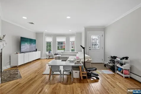 469A 1st Street Palisades Park NJ 07650