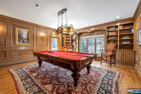 14 Eckert Farm Road Saddle River NJ 07458