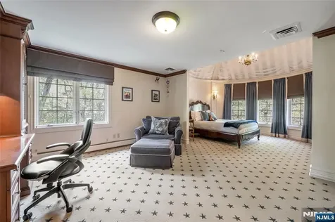 14 Eckert Farm Road Saddle River NJ 07458