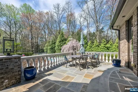 14 Eckert Farm Road Saddle River NJ 07458