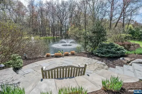 14 Eckert Farm Road Saddle River NJ 07458