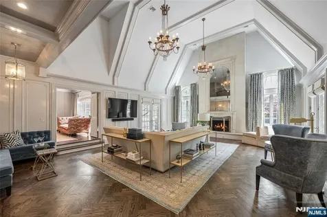 14 Eckert Farm Road Saddle River NJ 07458